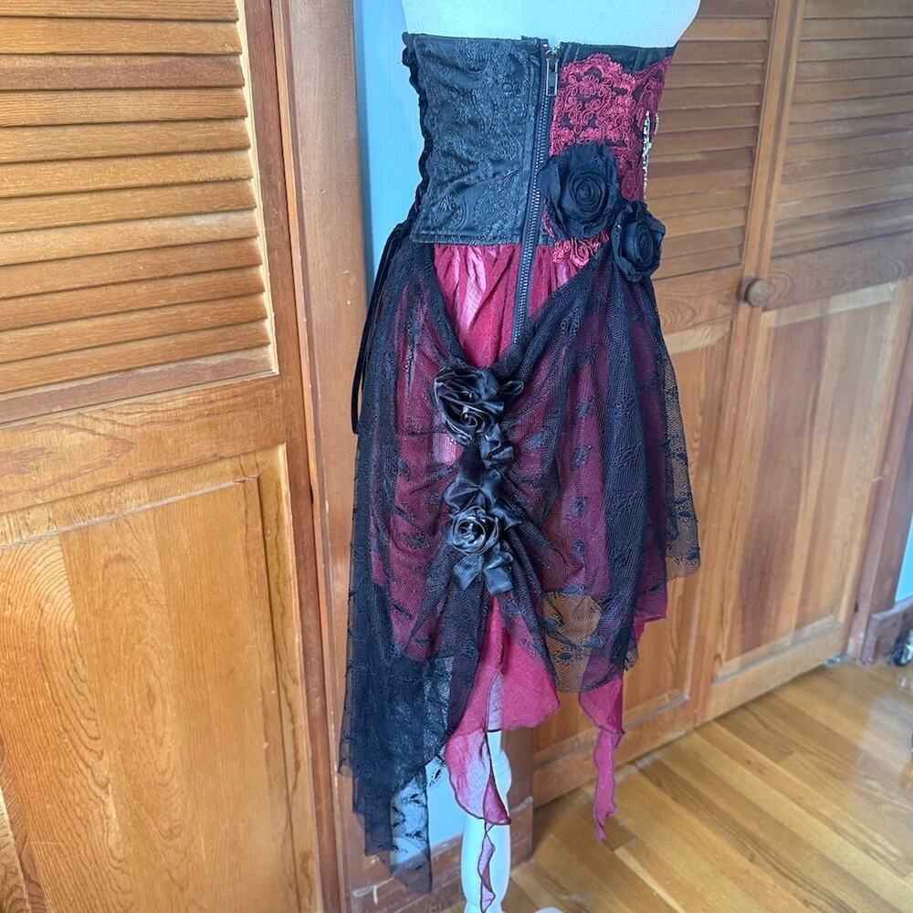 Devil Fashion Gothic Victorian Vampire Red Black Rose Cross Cincher Overskirt - Picture 6 of 13